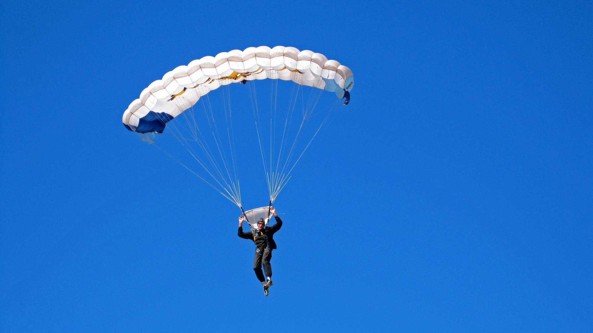 中立B该项目转身动作更精准，中立状态是什么意思
